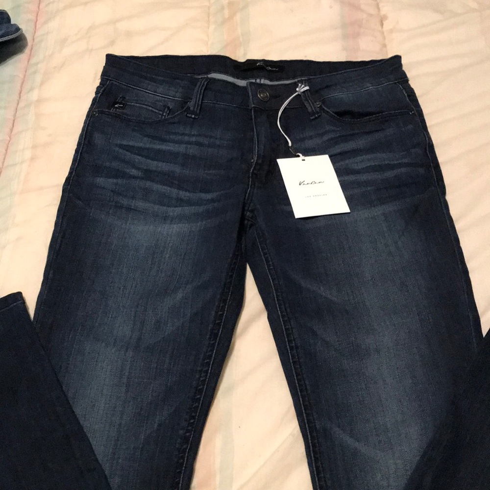 Kan can women’s jeans size 9/28 brand new with tags